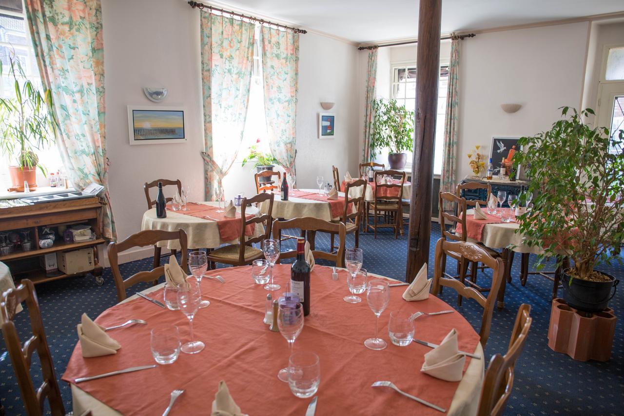 Le Sauvage Hotel Chateau-Renard Luaran gambar